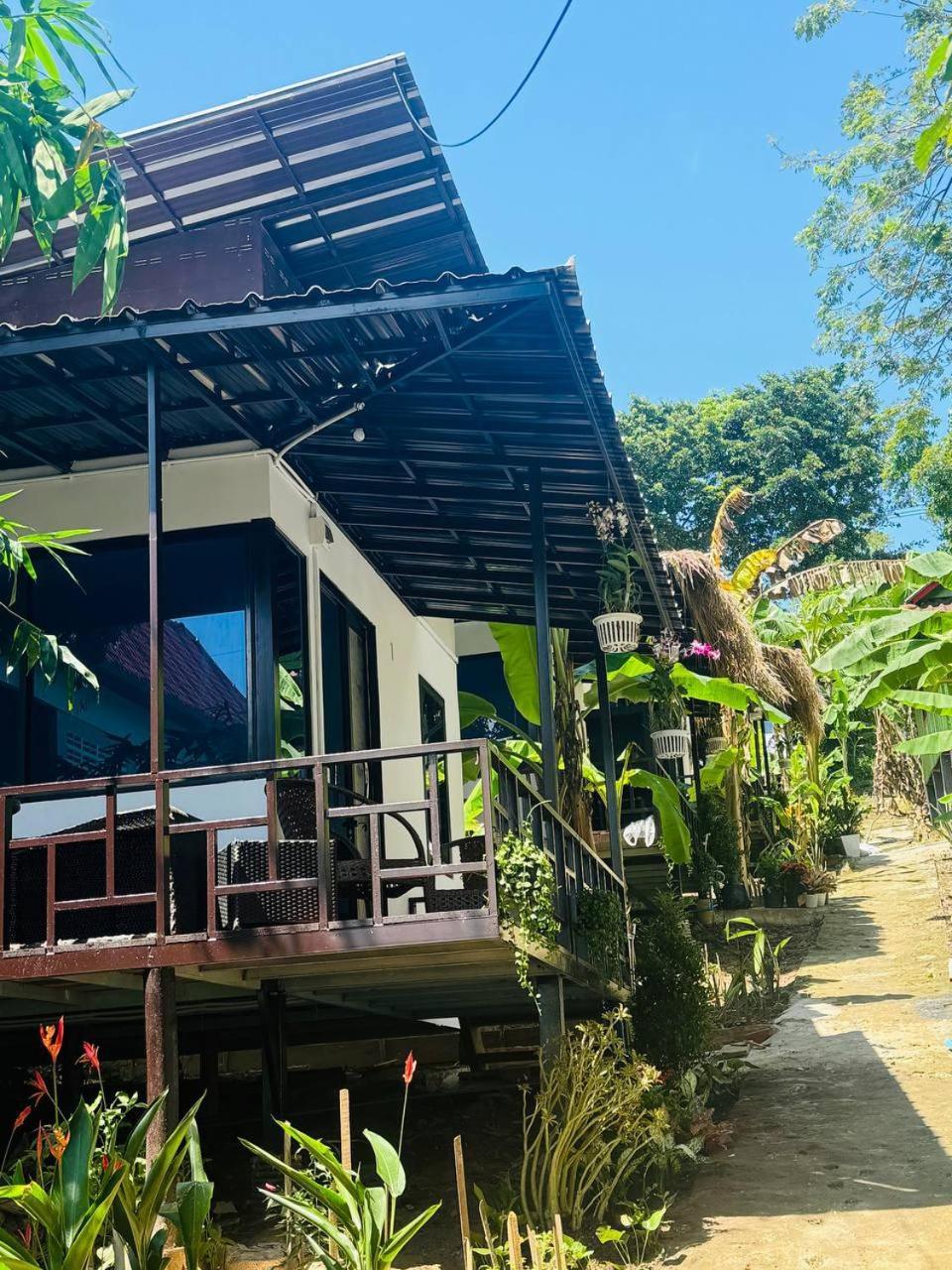 Real Hostel Kaoh Touch Exterior photo